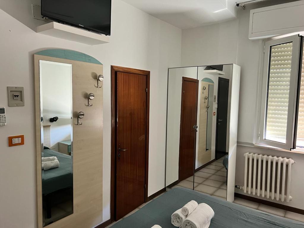פורטו סן ג'ורג'יו Ubika Hotel מראה חיצוני תמונה