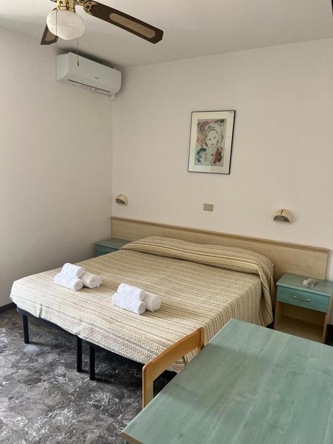 פורטו סן ג'ורג'יו Ubika Hotel מראה חיצוני תמונה