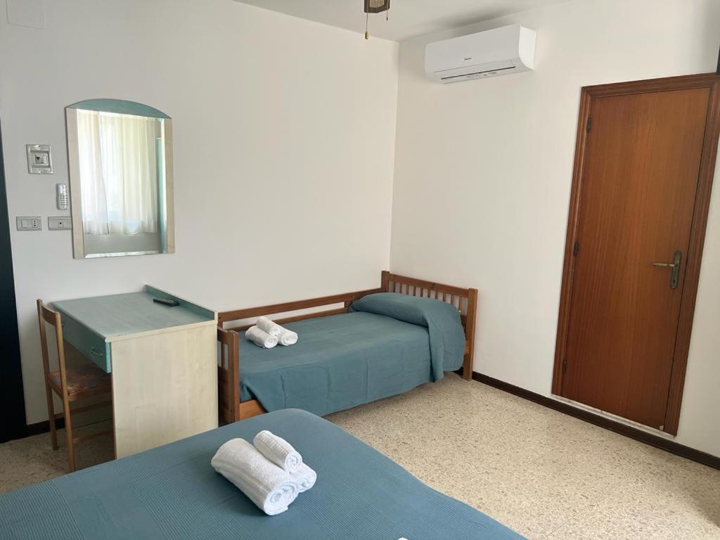 פורטו סן ג'ורג'יו Ubika Hotel מראה חיצוני תמונה